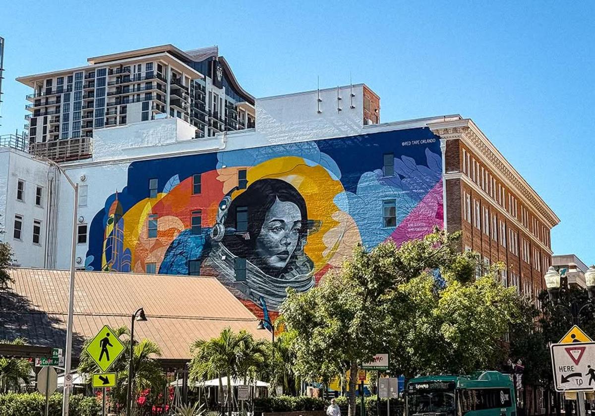 Downtown Orlando street mural featured on the Orlando Food Tour walk