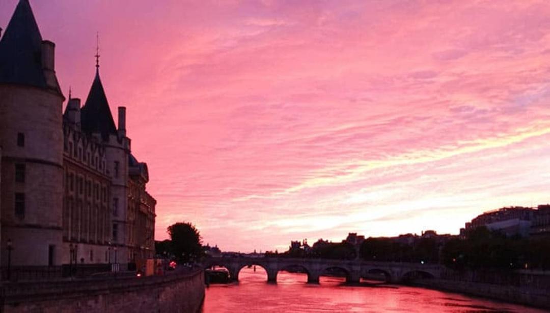 secret-food-tour-notre-dame-area-why