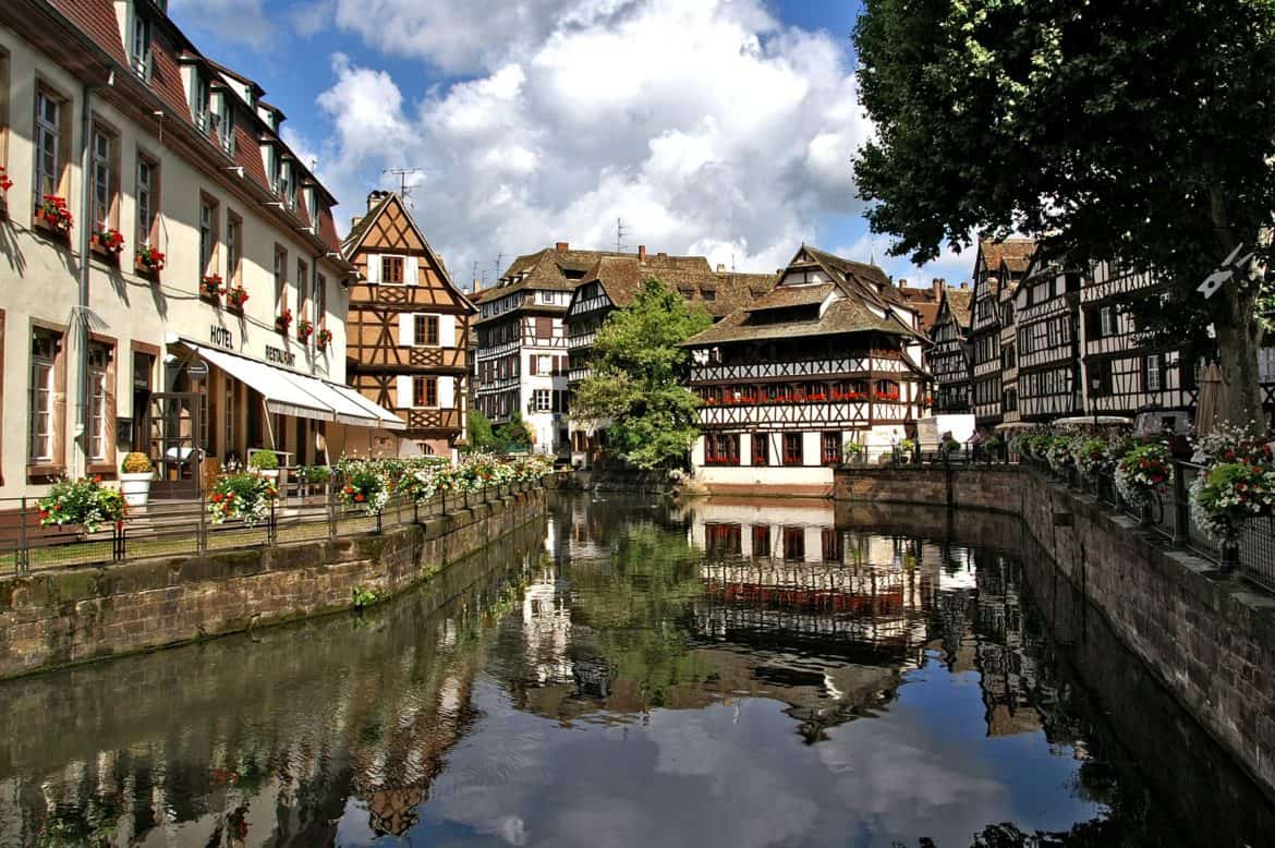 strasbourg-1354438_1920