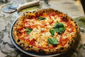 What to Eat in Naples