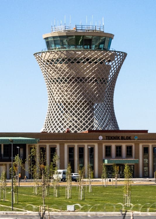  Rize-Artvin (RZV) Airport air traffic control tower