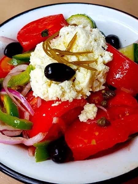 Greek salad mobile