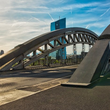bridge in frankfurt