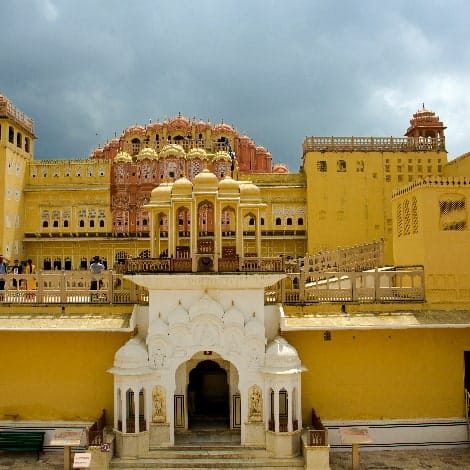 inside view of hawa mahal palace