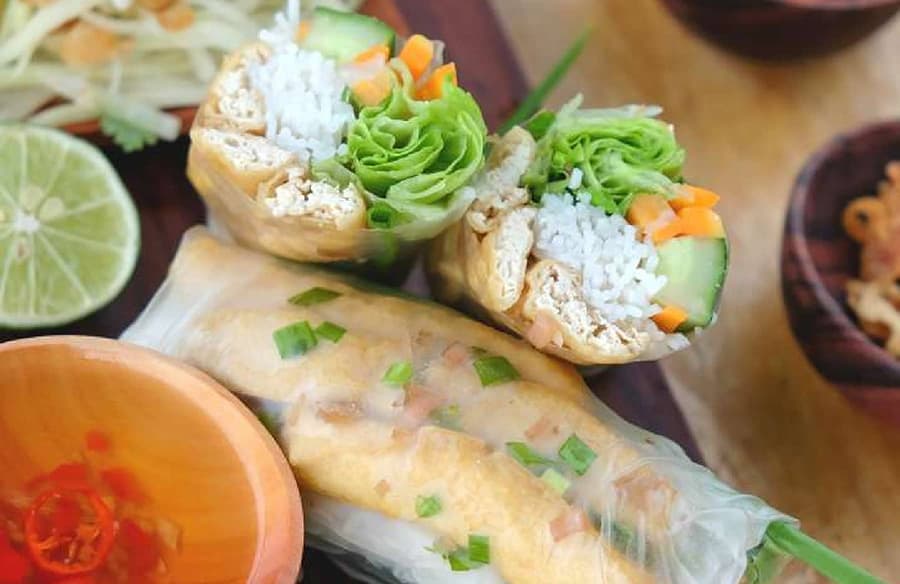 Make Summer-Ready Thai Spring Rolls - Cooking Class by Classpop!